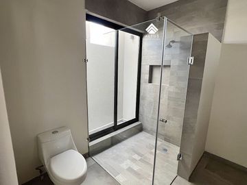 Casa en Venta en Valle Imperial Zapopan