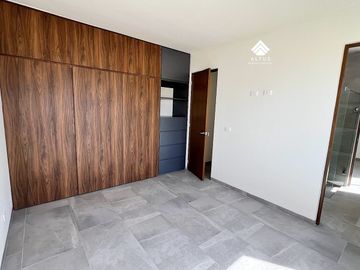 Casa en Venta en Valle Imperial Zapopan
