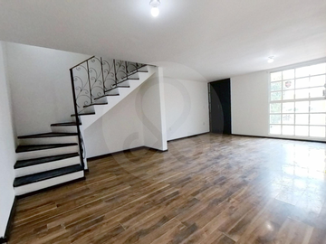 Casa en condominio en venta en Villas del Campo
