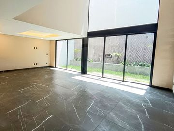 Casa en venta en Residencial Lago Esmeralda