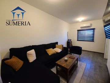 Casa con paneles al sur de la ciudad