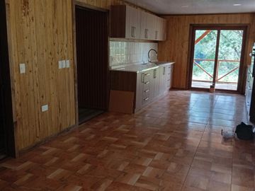 PARCELASA CON CASA 2,6 KILOMETROS DE CENTRO LA UNION