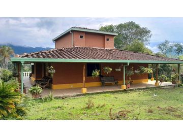 VENTA DE FINCA VENECIA, SUROESTE ANTIOQUEÑO.