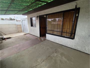 SE VENDE CASA EN VILLA ALEMANA TRONCOS VIEJOS