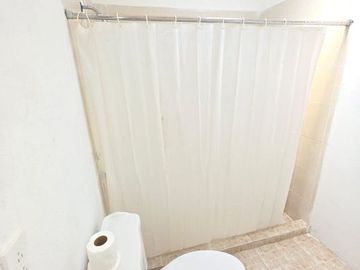 Casa en venta en Los Encinos, El Marques, Qro. (Condominio Monagas)