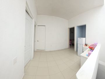 Casa en venta en Los Encinos, El Marques, Qro. (Condominio Monagas)