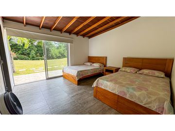 VENTA DE FINCA EN TARSO , SUROESTE DE ANTIOQUIA
