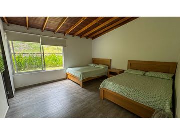 VENTA DE FINCA EN TARSO , SUROESTE DE ANTIOQUIA