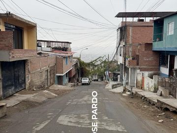 Terreno en Venta en Comas con TITULO
