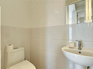 Casa en Surco remodelada de 4 pisos a $350,000