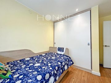 Casa en Surco remodelada de 4 pisos a $350,000