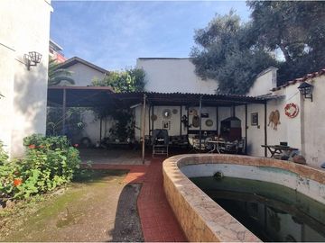 CASA CON ENCANTO