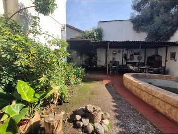 CASA CON ENCANTO