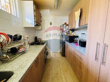 Casa con Amplio Terreno y Excelente Ubicación