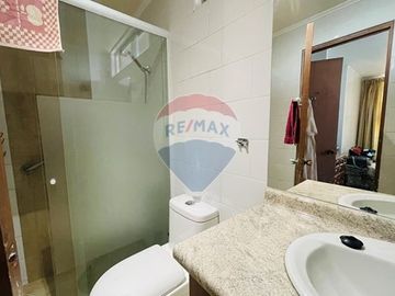 Casa con Amplio Terreno y Excelente Ubicación
