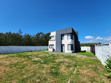 Hermosa Casa En Punta De Parra, Tomé - Ibacache Propiedades