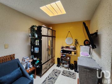Casa con recámara en planta baja y jardín en Villa Floresta, San Andrés Cholula