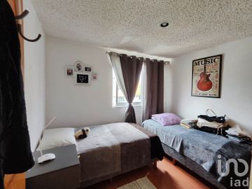 Casa con recámara en planta baja y jardín en Villa Floresta, San Andrés Cholula