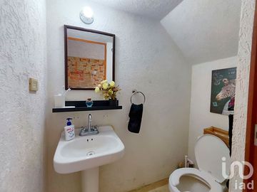 Casa con recámara en planta baja y jardín en Villa Floresta, San Andrés Cholula
