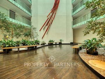 Moderno y amplio departamento de 1D 1B en sector residencial, Av. Las Condes