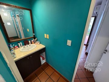 PH casa en venta Colegiales, 7 ambientes con terraza y patio por escalera