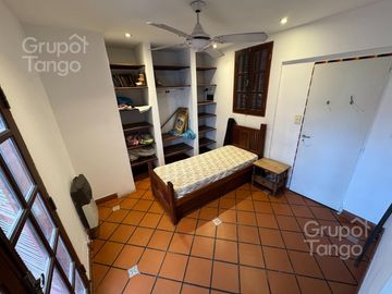 PH casa en venta Colegiales, 7 ambientes con terraza y patio por escalera