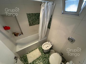 PH casa en venta Colegiales, 7 ambientes con terraza y patio por escalera