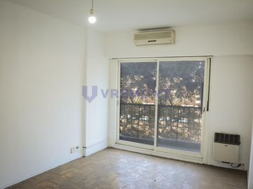Departamento muy amplio en pleno Ramos Mejia