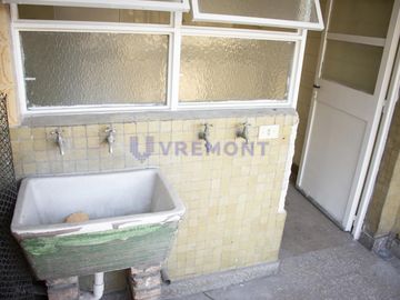Departamento muy amplio en pleno Ramos Mejia