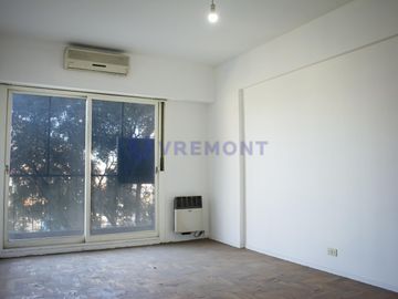 Departamento muy amplio en pleno Ramos Mejia