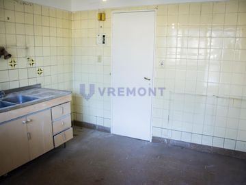 Departamento muy amplio en pleno Ramos Mejia