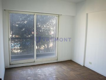 Departamento muy amplio en pleno Ramos Mejia