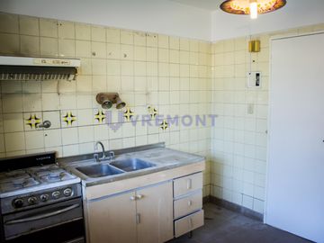 Departamento muy amplio en pleno Ramos Mejia