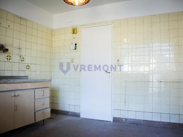 Departamento muy amplio en pleno Ramos Mejia