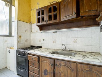 PH - VENTA - VILLA CRESPO - 2 AMBIENTES - A REFACCIONAR - PRIMER PISO POR ESCALERA