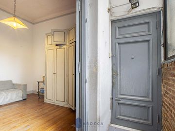 PH - VENTA - VILLA CRESPO - 2 AMBIENTES - A REFACCIONAR - PRIMER PISO POR ESCALERA