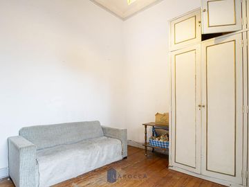 PH - VENTA - VILLA CRESPO - 2 AMBIENTES - A REFACCIONAR - PRIMER PISO POR ESCALERA
