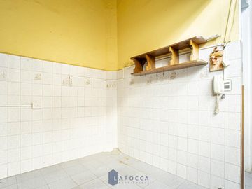 PH - VENTA - VILLA CRESPO - 2 AMBIENTES - A REFACCIONAR - PRIMER PISO POR ESCALERA
