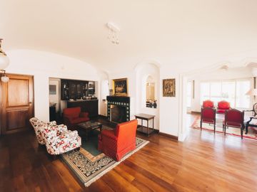 Casa en venta en Yerba Buena, Sarmiento al 1100