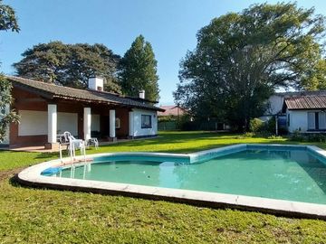 Casa en venta en Yerba Buena, Sarmiento al 1100