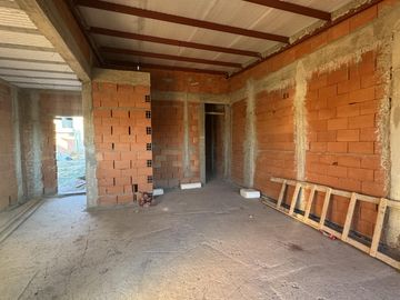 CASA EN VENTA EN B° LOS CEDROS III, PLOTTIER