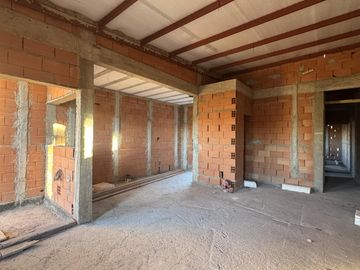 CASA EN VENTA EN B° LOS CEDROS III, PLOTTIER