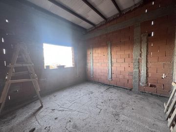 CASA EN VENTA EN B° LOS CEDROS III, PLOTTIER