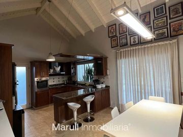 Casa en venta Quintas de Italia 1 4 dormitorios 2500m2