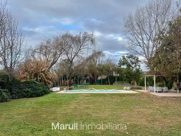 Casa en venta Quintas de Italia 1 4 dormitorios 2500m2