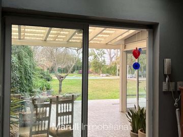 Casa en venta Quintas de Italia 1 4 dormitorios 2500m2
