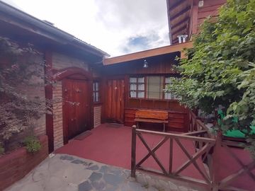COMPLEJO TURÍSTICO EN FUNCIONAMIENTO EN EL HOYO, CHUBUT