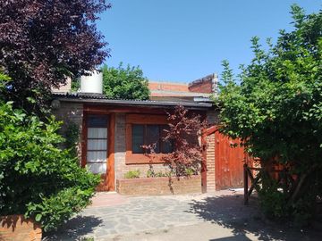 COMPLEJO TURÍSTICO EN FUNCIONAMIENTO EN EL HOYO, CHUBUT