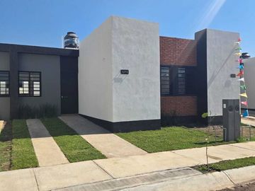 VENTA DE CASA DE 1 PLANTA EN MONTELLANO 2, EN VILLA DE ALVAREZ COLIMA
