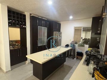 CASA EN VENTA EN CIUDAD DEL CARMEN, CAMPECHE.